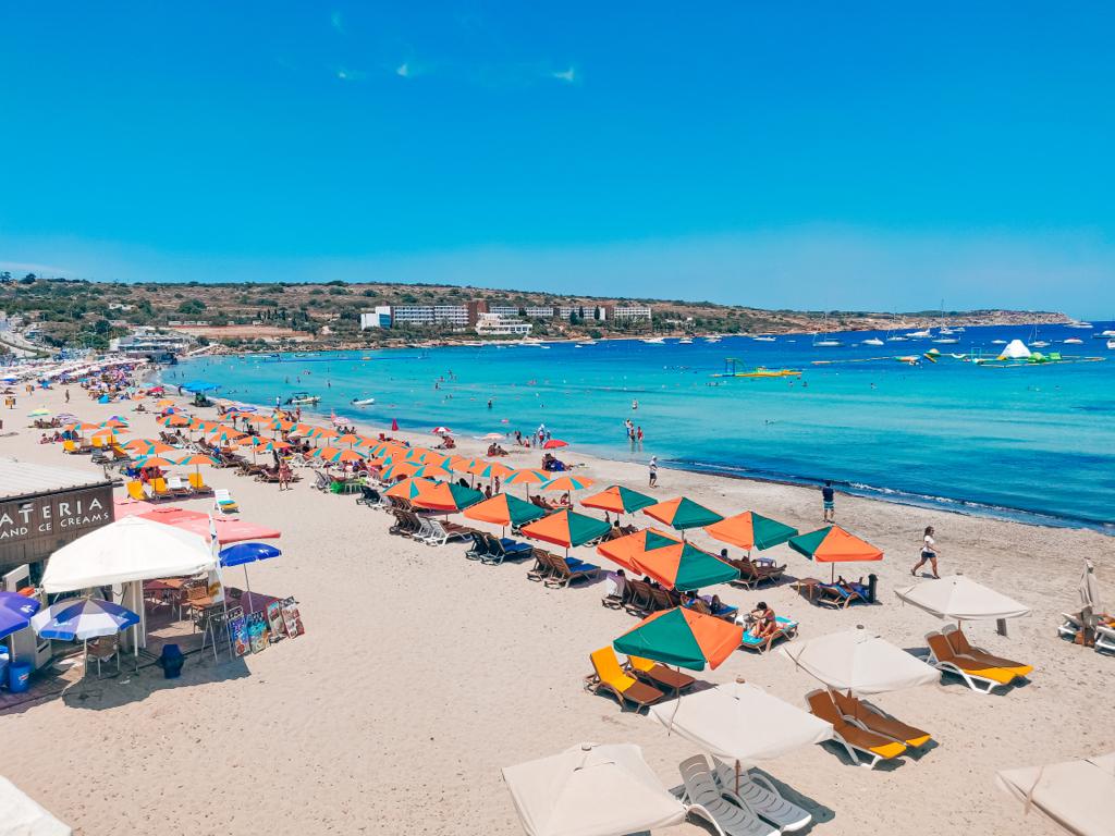 Playa de Malta - Viaje en grupo a Malta con Mastebali