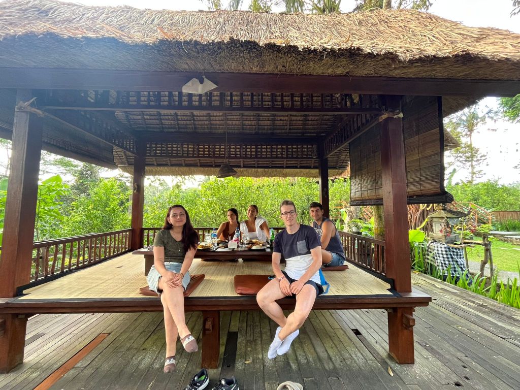 Viaje a Bali con Mastebali - Ana, Fran, Laura y Oscar